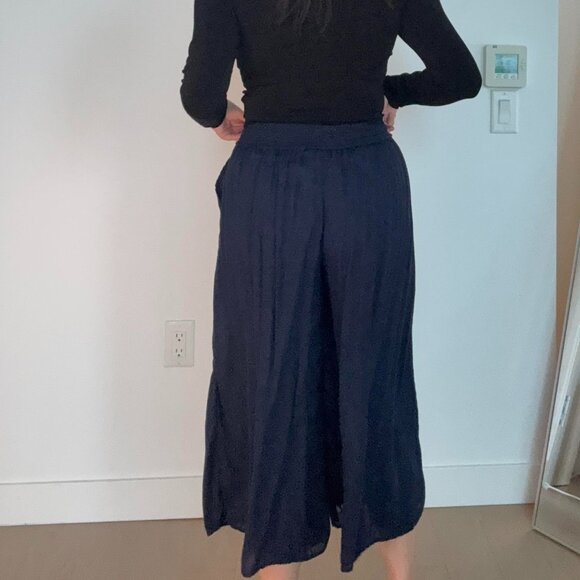 ARITZIA wilfred - High Waisted Flowy Pants (Size S) - Picture 3 of 5